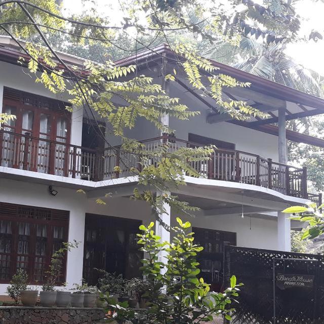 Апартаменты Breath House Hiriketiya Диквелла Экстерьер фото